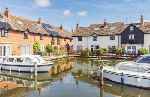 Hoveton Maison | Cottage On The Quay