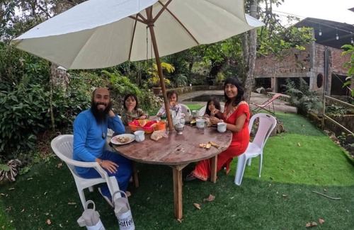 Huayopata Lit Et Petit-Déjeuner | Cottage surrounded by greenery, pets are allowed, we welcome you with a tour.