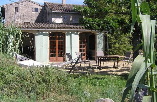 Sauve Cottage | Spacieus Cottage, PISCINE, 3 Chambres, 5 personnes, son jardin ombragé, wifi