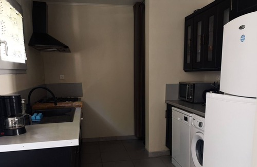 Cros Maison | Gîte : piscine, jacuzzi, sauna & vue imprenable sur les Cévennes