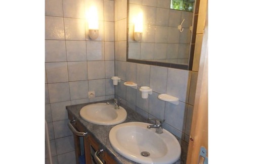 Yvre-le-Polin Maison | Gîte 'Le lierre'