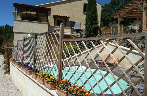 Aubres Villa | Gîte "Le Mille Fleurs" en Drôme Provençale
