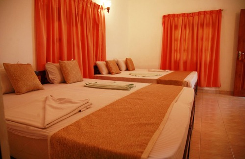 New Town Maison | Cottage Tourist Rest