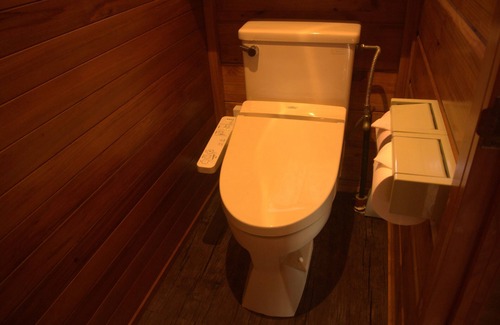 Onna Maison | Cottage, wi-fi available, BBQ terrace available, 2 parking lots, 5 minutes walk to the beach, convenience store walking distance, bathtub available