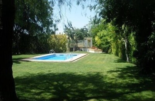 Ecija Cottage | Cottage avec charme et avec un grand jardin, piscine et terrasse.
