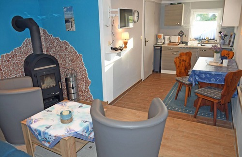 Bergen auf Ruegen Appartement | Cottage avec cheminée - cottage avec cheminée Fam. Lemke