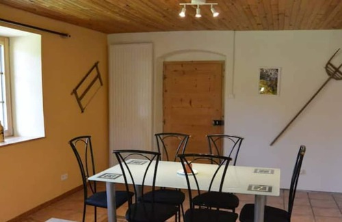 Les Moussieres Maison | Cottage with fireplace in the heart of the PNR Haut Jura