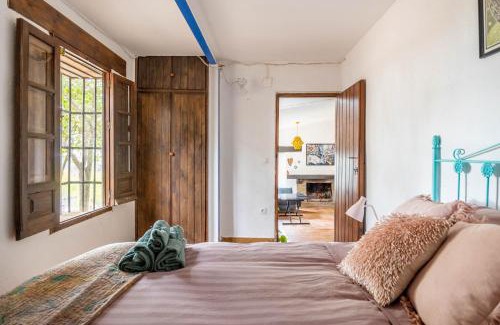 El Garrobo Maison | Cottage with Jacuzzi, Sierra Norte, close to Seville