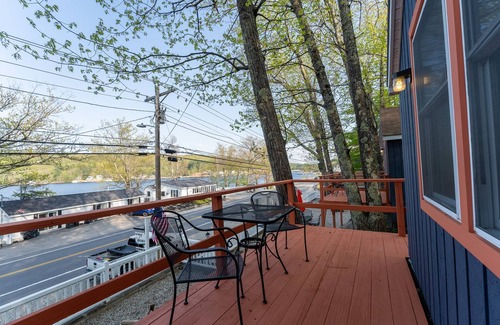Alton Bay Cabine | Cottage with Lake Views & Access Now featuring AC Wi-FI and TV