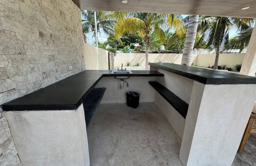 Chelem Maison | Cottage with large pool ideal for sharing with the family, 2 minutes from the beach.