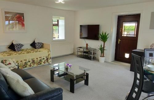 Shotts Maison | Cottage with Panoramic Views