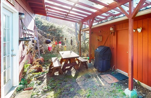 Yachats Cottage | cottage Dog-friendly w / vues panoramiques sur l'océan dans un quartier calme