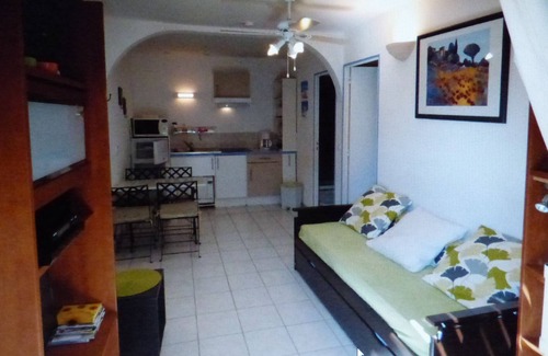 Saint-Remeze Cottage | Gîte 4 *, avec piscine chauffée , sauna, espace fitness, pergola, sud Ardèche