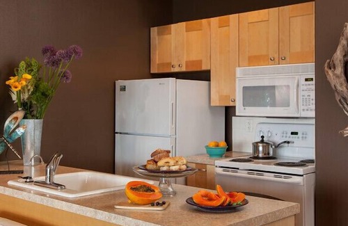 Three Tree Point Cottage | Cottage avec Puget Sound, Mount Rainier, & Vues olympiques