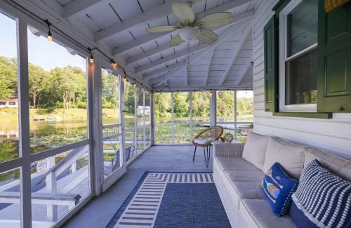 Saylorsburg Maison | Cottage with stunning lake views