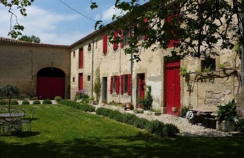Montreal Cottage | Gîte avec piscine à la campagne