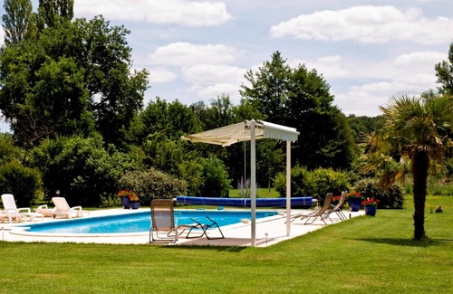 Roquecor Cottage | Gîtes Grand Pré ! Roulotte de Roquecor pour 2 personnes