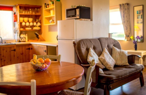 Ballyferriter Cottage | Self catering cottages located on tip of scenic Dingle Peninsula