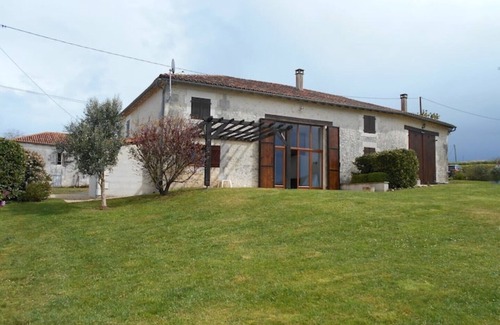 Nanteuil-de-Bourzac Maison | Coutancie, has Everything for a Carefree Holiday