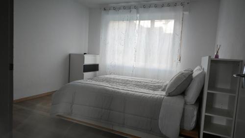 Monthey Appartement | Coucouning Appartement ou chambres privées espaces communs à partager