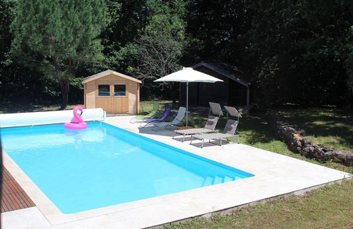 Blanquefort-sur-Briolance Maison | Maison de vacances à la campagne avec piscine privée