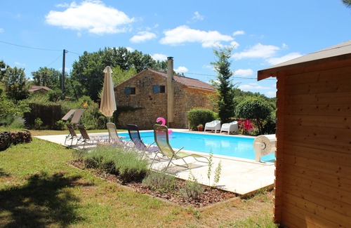 Blanquefort-sur-Briolance Maison | Maison de vacances à la campagne avec piscine privée