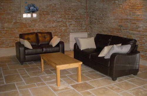 Saint-Nicolas-de-la-Grave Cottage | Gite familiale avec piscine