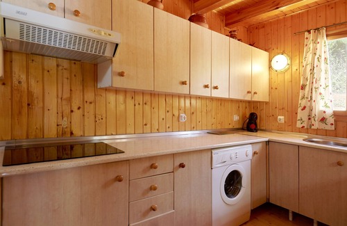Villanueva del Arzobispo Cottage | Maison 'Casa De Madera El Vado' avec vue sur montagne et climatisation