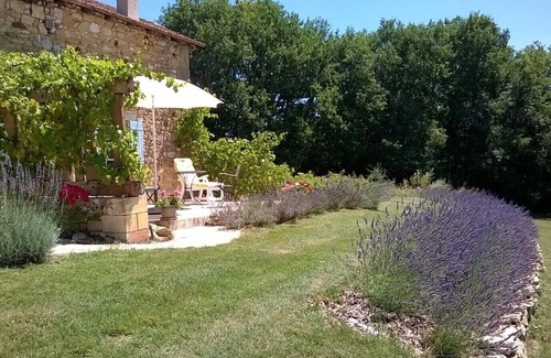 Sainte Croix de Beaumont Appartement | Gîte sympa au coeur du Périgord pourpre