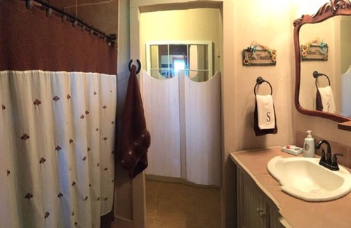 Burton Lit Et Petit-Déjeuner | Country Cabin 10 miles from Round Top