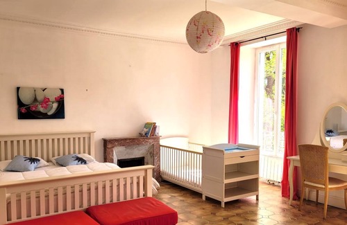Torxe Maison | Country chateau amidst the sunflowers, private pool, sleeps up to 16