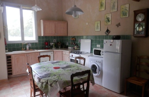 La Roque-d'Antheron Cottage | Ancienne bergerie en pierre en colline provençale