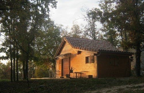 Belmont-Sainte-Foi Chalet De Ski | Chalet champêtre dans les bois du Lot, Quercy blanc