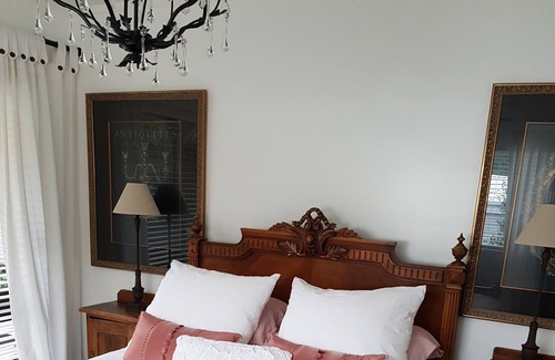 Tauranga Maison | Country cottage and small wedding venue set in divine garden setting.