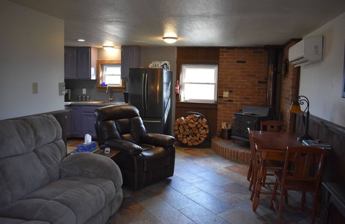 Racine Cottage | Country Cottage get away w/ fire pit & breath-taking scenery