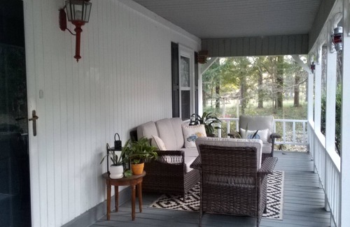 Roxie Maison | Country cottage in fantastic Natchez with WiFi, AC