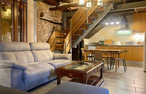 Mambrilla de Castrejon Maison | Maison de campagne "La Mambla De La Ribera 1" avec vue sur les montagnes, jardin partagé et Wi-Fi