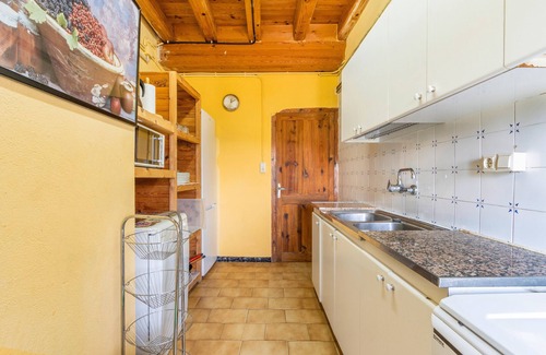 Pinell de Solsones Maison | Country House 'El Torrent' with Mountain View, Private Pool and Wi-Fi