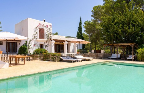 Sant Llorenc de Balafia Villa | Maison de campagne avec piscine privée. Licence ET0743E