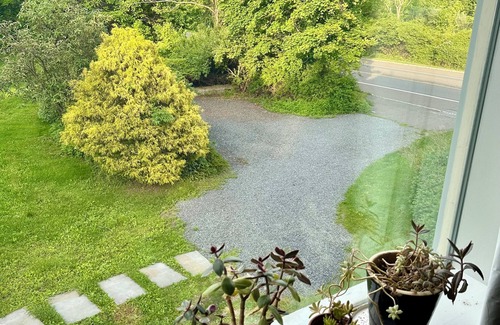 Belle Mead Appartement | Country escape in a 1770 Farmhouse, 14 mins from downtown Princeton.