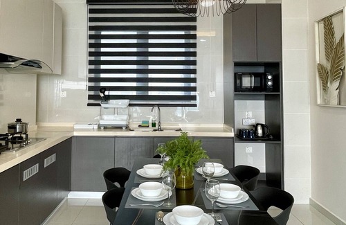 Central District Appartement | Country Garden Danga Bay / Modern / Seaview / Near CIQ / 3B3B
