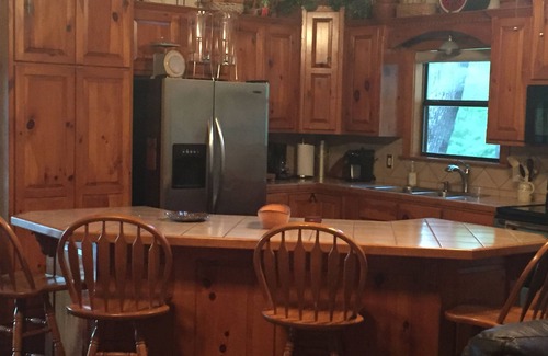 Van Zandt County Cabine | Country Get Away Cabin dans l'est du Texas Piney Woods