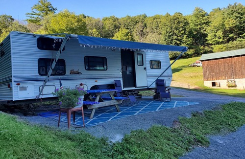 Bellefonte Maison | Country get-away close to Penn State University and Lock Haven University.