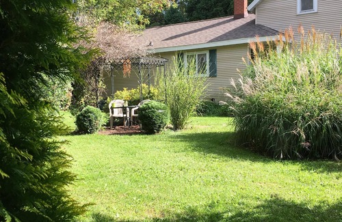 Afton Maison | Country Guesthouse à Vent Ridge Herb Farm