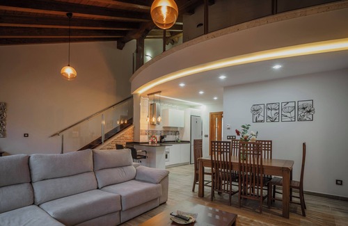 Melgar de Fernamental Maison | Maison de campagne "Puente Del Rey" avec jardin privé, Wi-Fi et climatisation