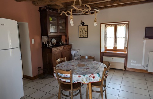 Bourbon-l'Archambault Maison | Country House 'Gîte de la Marquaterie' with Private Garden and Wi-Fi