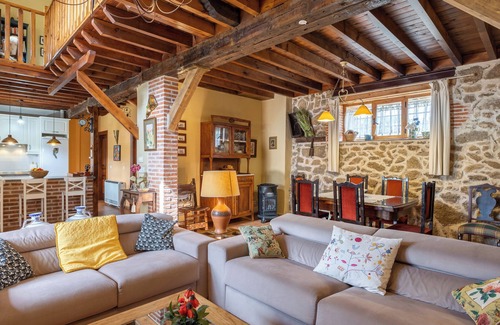 Bonilla de la Sierra Maison | Maison de campagne 'El Mirador Del Gato 2' avec vue sur les montagnes, piscine partagée et Wi-Fi