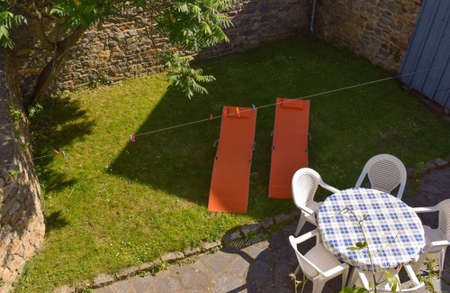 Saint-Leger-des-Pres Appartement | Jolie maison avec jardin