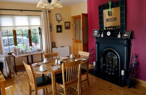 New Twopothouse Lit Et Petit-Déjeuner | Country House B@b