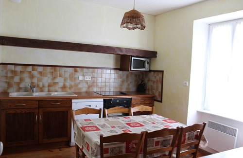 Brousse-le-Chateau Cottage | Vallee du Tarn : Gite entre Albi et Millau 10/12 personnes